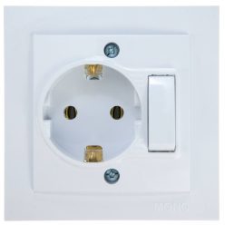 Einfache Möbelsteckdose mit Mono Electric Schalter